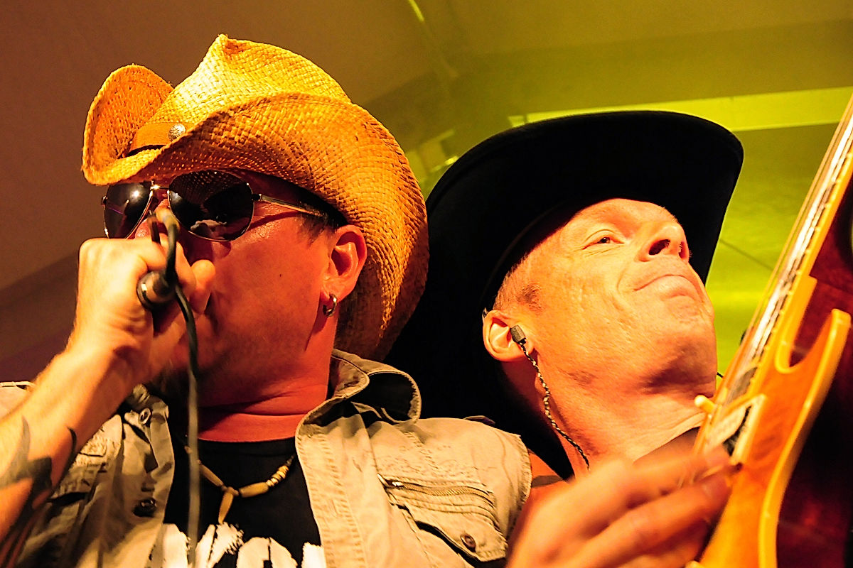 Lovehandles - 2009 - SommarRock Svedala