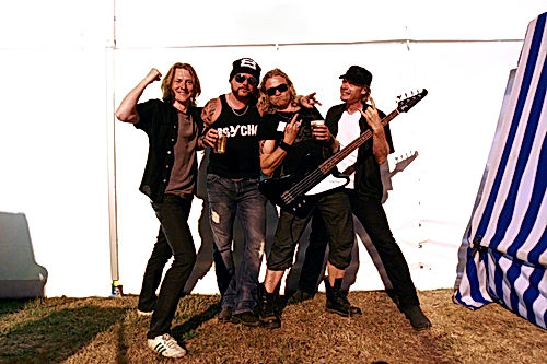 Lovehandles | SommarRock Svedala