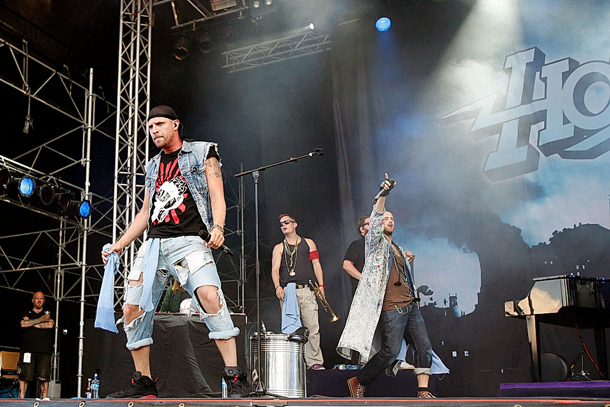 Hoffmaestro & Chraa - 2010 - SommarRock Svedala