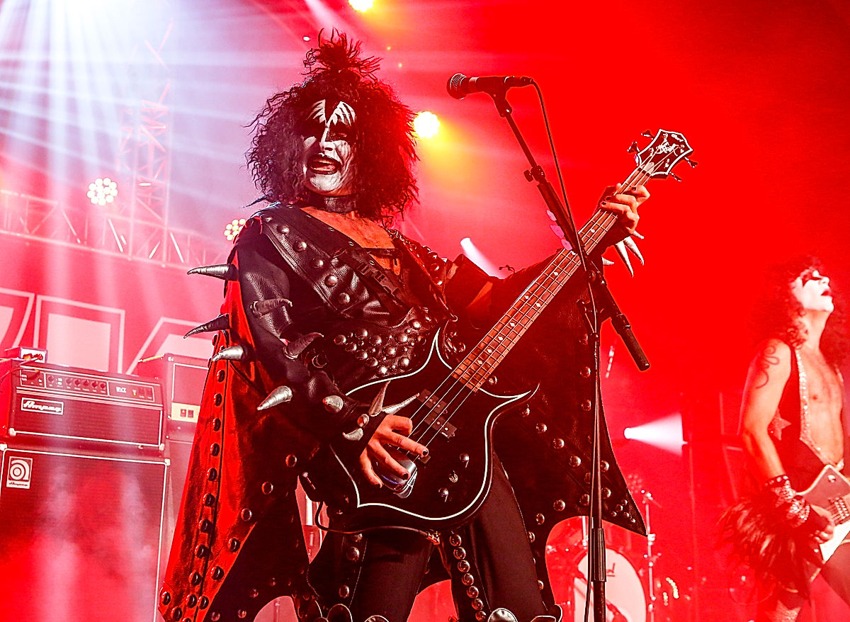Dressed To Thrill - Kiss tribute - 2016 - SommarRock Svedala